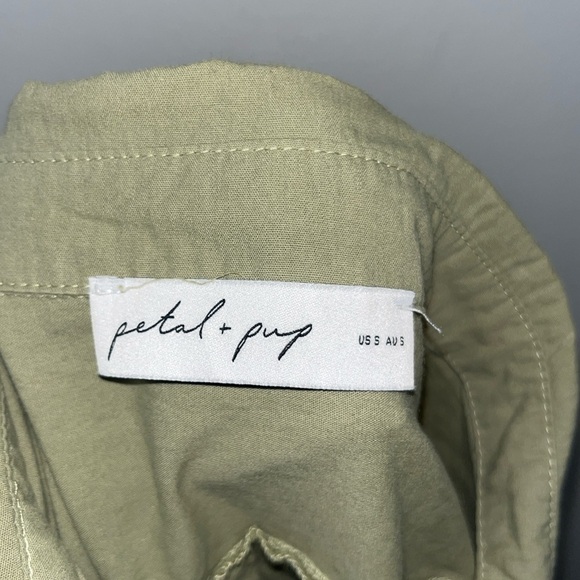 Petal & Pup Riley Waist Tie Romper in Olive Size Small - Picture 4 of 12